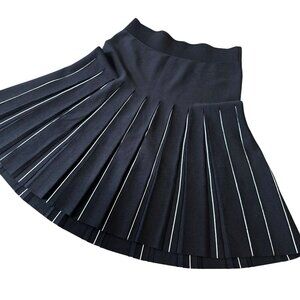 Carlisle New York Black & White Pleated long tennis Skirt size S elastic waist